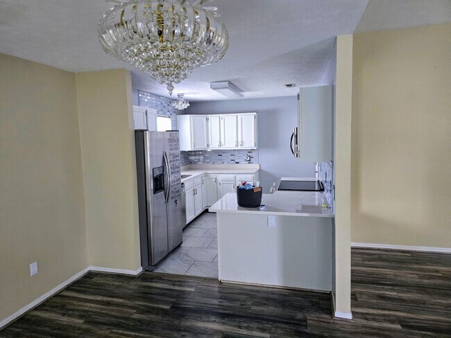Foto del edificio - 3 Bed 2 Bath Huber Heights