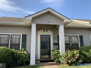 Building Photo - 8142 Oldfield Rd SW