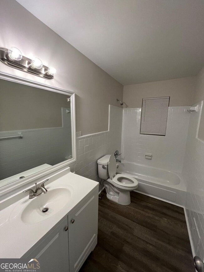 Foto del edificio - 2820 Ocean Valley Rd