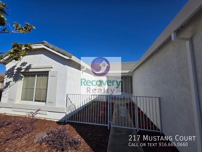 Building Photo - 217 Mustang Ct