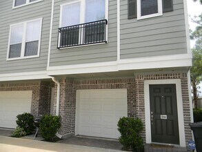 Building Photo - 3001 Murworth Dr