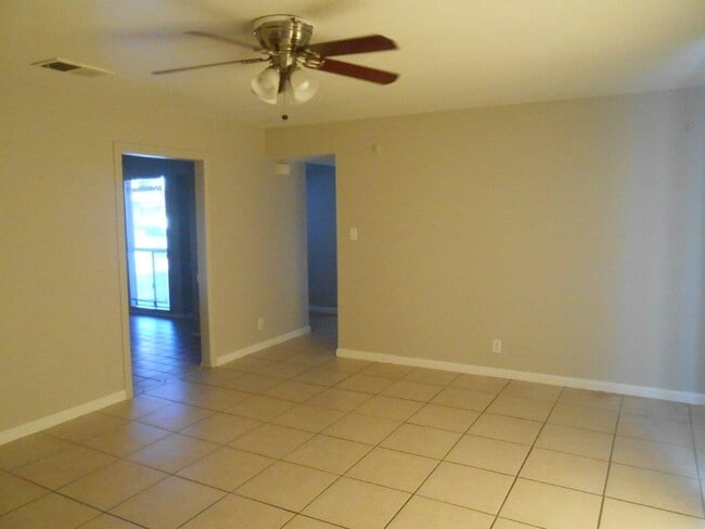 Foto del edificio - Spacious Single Story Home near Alta and B...