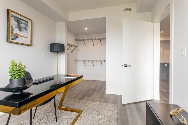 2 chambres, 2 salles de bain - 860 pi2 - Deuxième chambre - Edgemont Flats