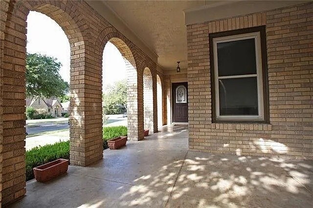 Foto del edificio - 5715 Ellsworth Ave