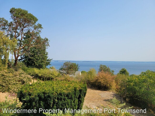 Foto del edificio - 1 br, 1.5 bath House - 519 Cosgrove Street