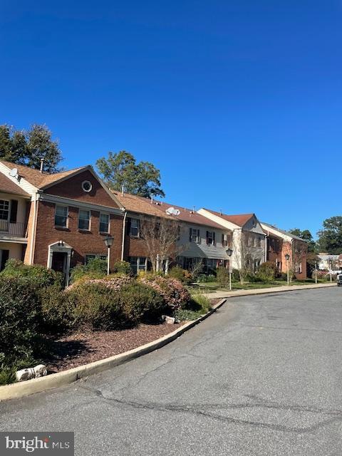 Building Photo - 886 College Pkwy