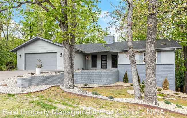 Building Photo - 5 br, 5 bath House - 3 Fenchurch Dr.