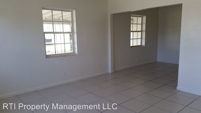 Foto del edificio - 360 W 27th St