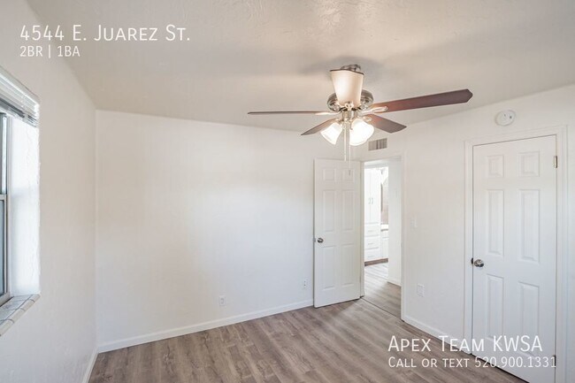 Building Photo - 4544 E Juarez St