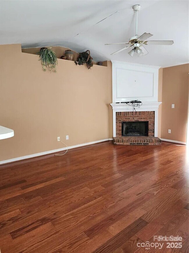 Foto del edificio - 14343 Arbor Ridge Dr