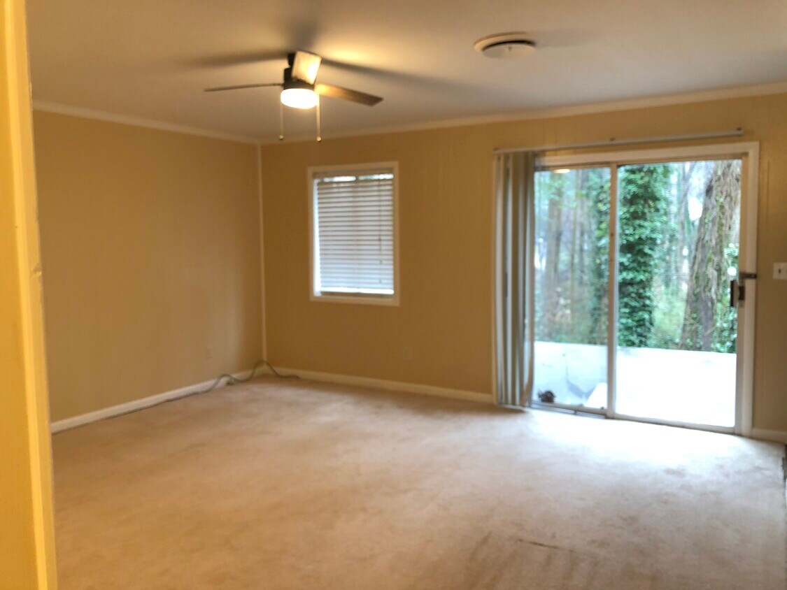 3707 Ashford Dunwoody Rd NE, Atlanta, GA 30319 Townhome Rentals in