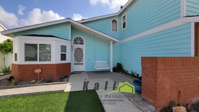 Building Photo - 2169 Hamden Dr