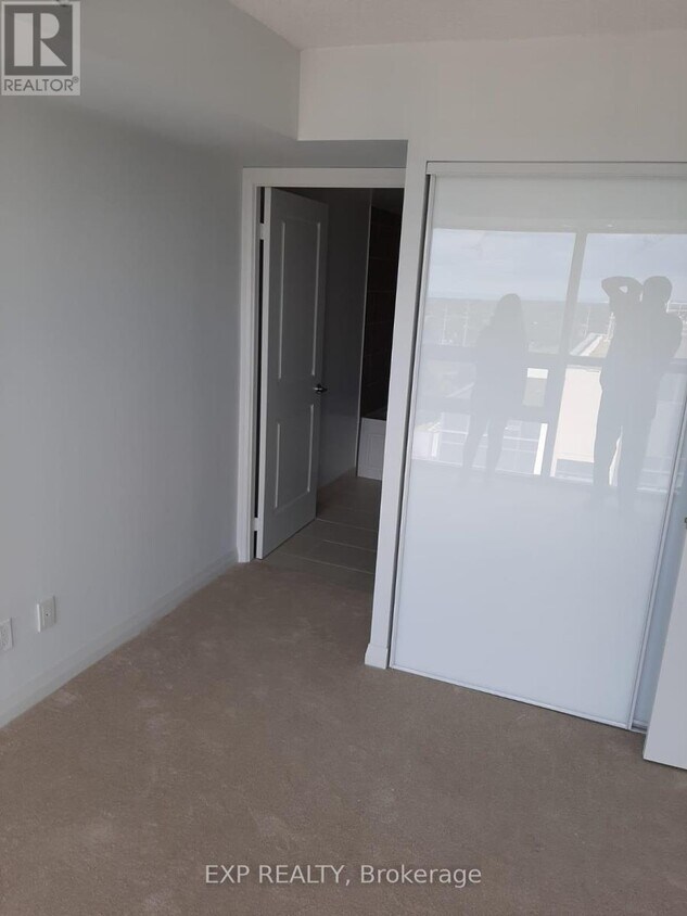 Building Photo - 30-2301 Meadowglen Pl
