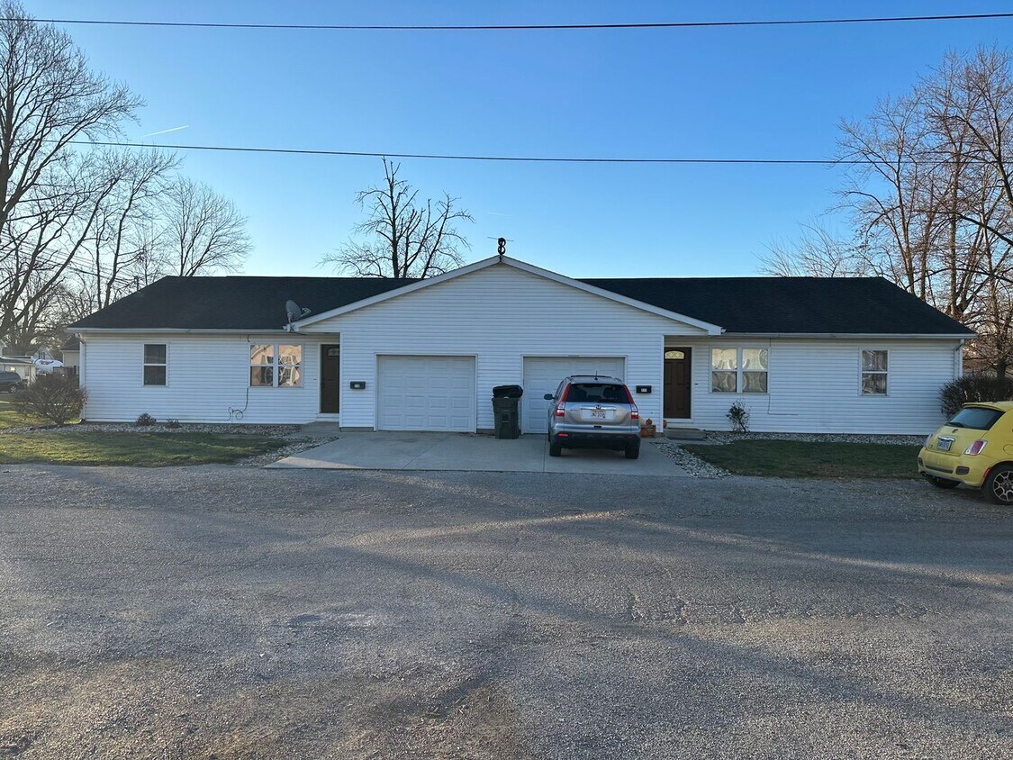 111113 E 12th St Unit 113, Delphos, OH 45833 Room for Rent in