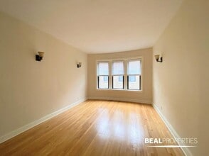 Building Photo - 4040 N Ashland Ave
