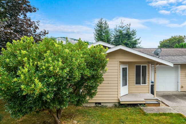 Building Photo - 509 Marshall Ave