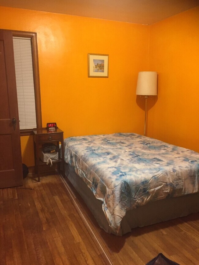 1st floor bedroom #1 - 5 Ohio Ave
