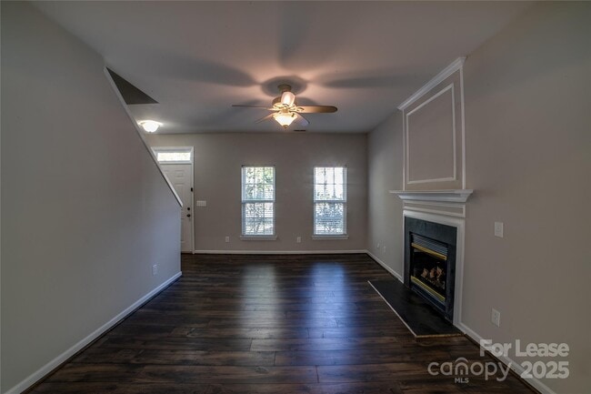Building Photo - 6434 Gatesville Ln