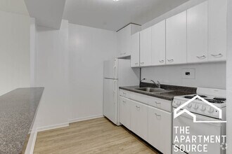 Building Photo - 3130 N Lake Shore Dr