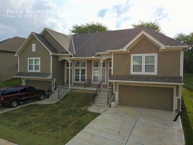 Building Photo - Delaware Ridge Duplex - Available June 15th