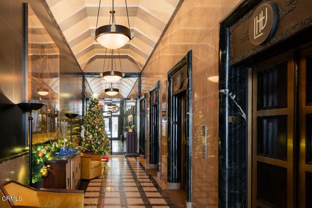 Foto del edificio - 6253 Hollywood Blvd