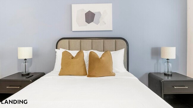 Foto del edificio - 13701 Montfort Dr