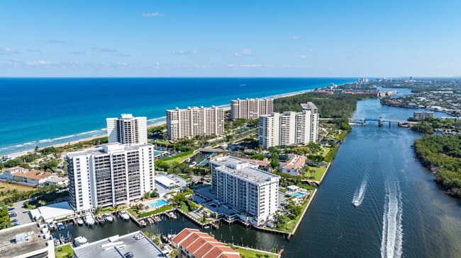 Foto del edificio - 4748 S Ocean Blvd