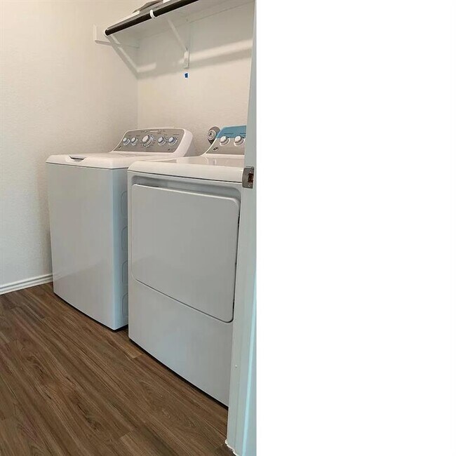 Foto del edificio - 203 Arnage Dr