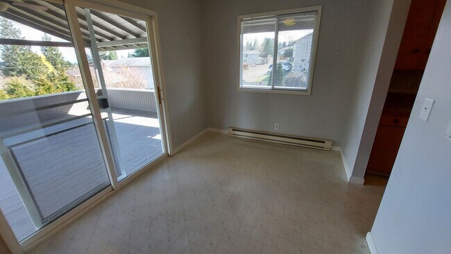 Foto del edificio - 9518 N Davies Rd