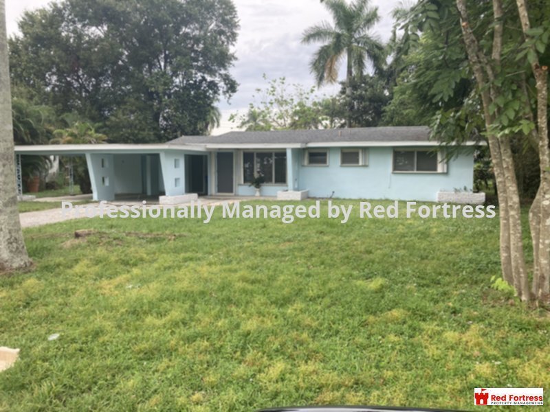 Primary Photo - 4041 Rainbow Dr