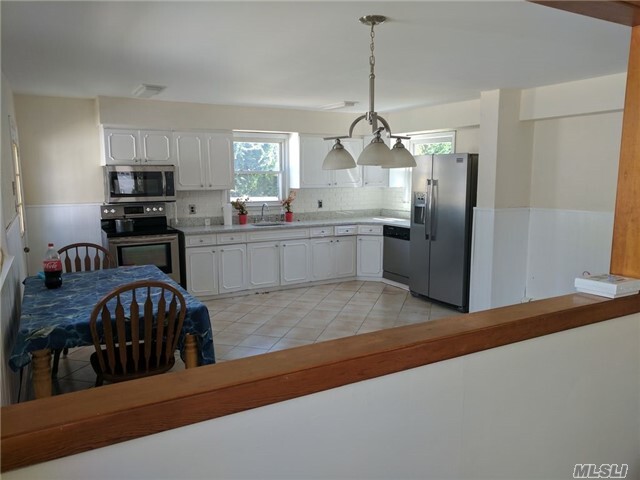 Building Photo - 2373 Mermaid Ave