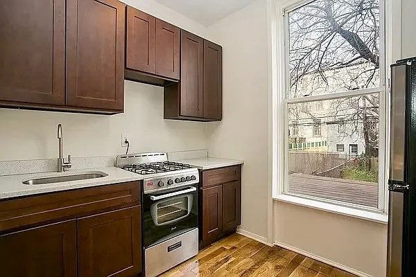 Foto principal - 395 Jefferson Ave