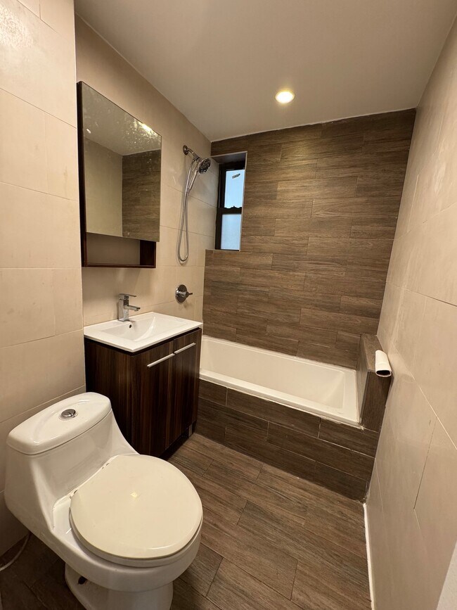 Foto del edificio - 2714 Avenue D