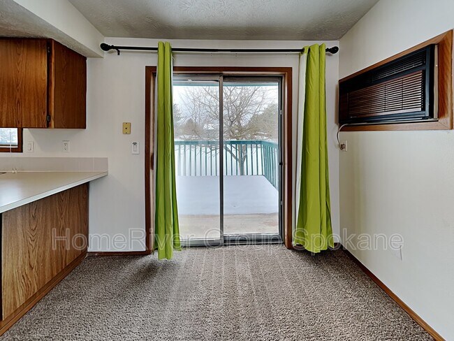 Foto del edificio - 3508 S Pines Rd