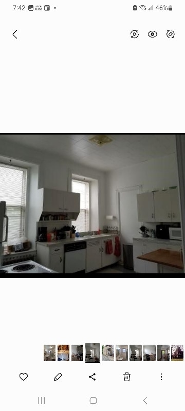 Building Photo - 336 N 10th St