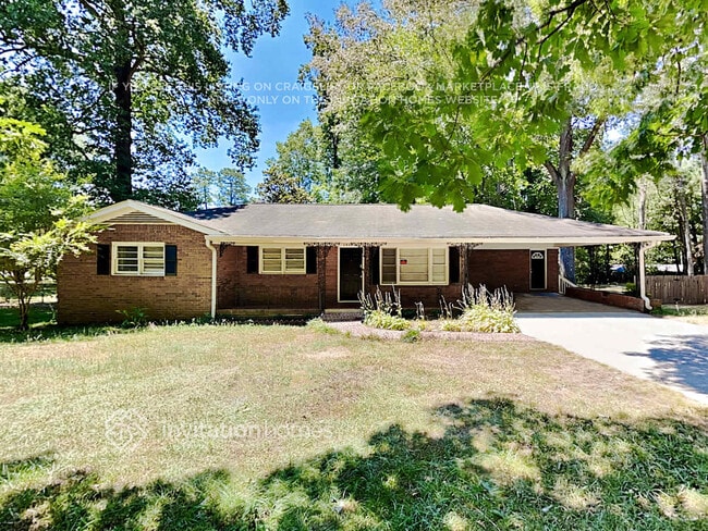 Building Photo - 1557 Virginia Pl