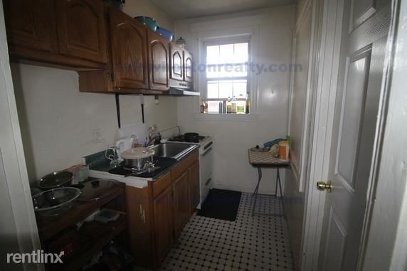 Foto del edificio - 120 Glenville Ave