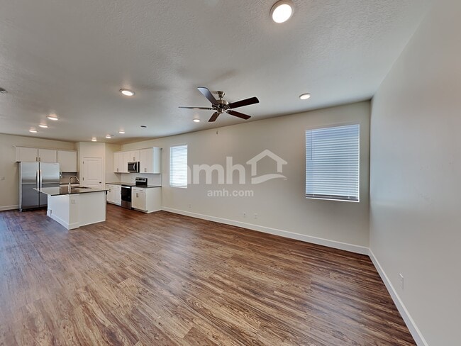 Building Photo - 3351 S 2580 W