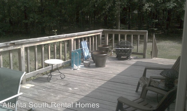 Foto del edificio - 105 Arthur Ct