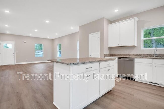 Photo - 1922 S Watkins St House