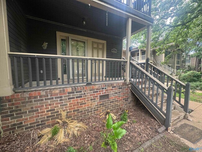 Foto del edificio - 2071 Woodlawn Dr SW