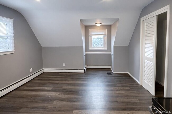 Building Photo - 83 E Lido Promenade