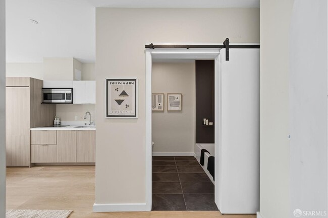 Foto del edificio - 811 Valencia St