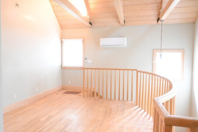 Foto del edificio - 1154 Cottage Rd
