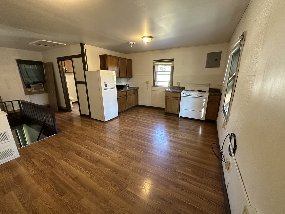 Primary Photo - 514 P Ave