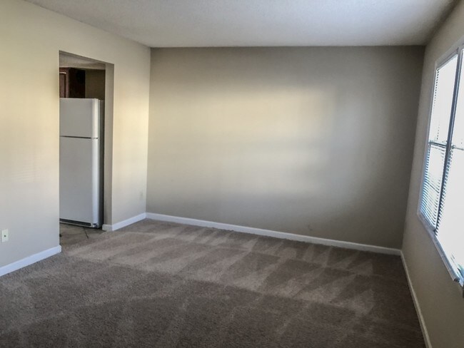 Foto del edificio - 7610 Holly Grove Ct