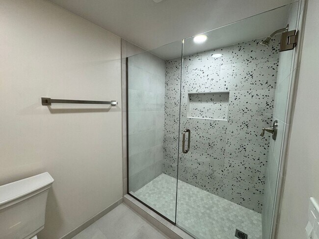 Foto del edificio - Welcome to this stunning Tierrasanta 1-bedroom, 1-bathroom