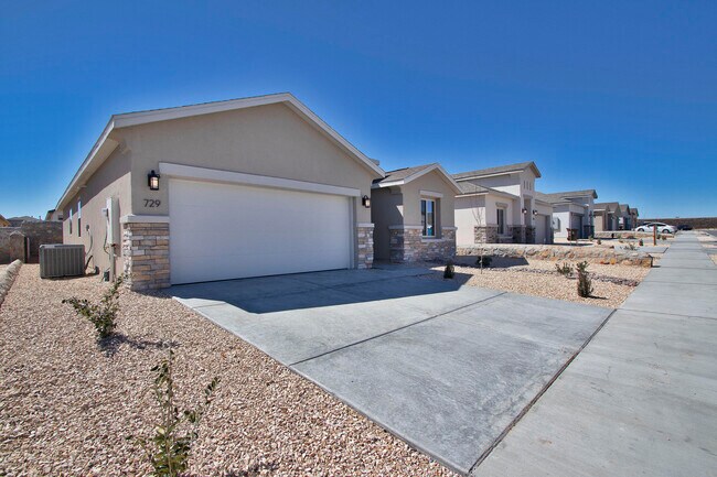 Foto del edificio - 729 C. Escondida