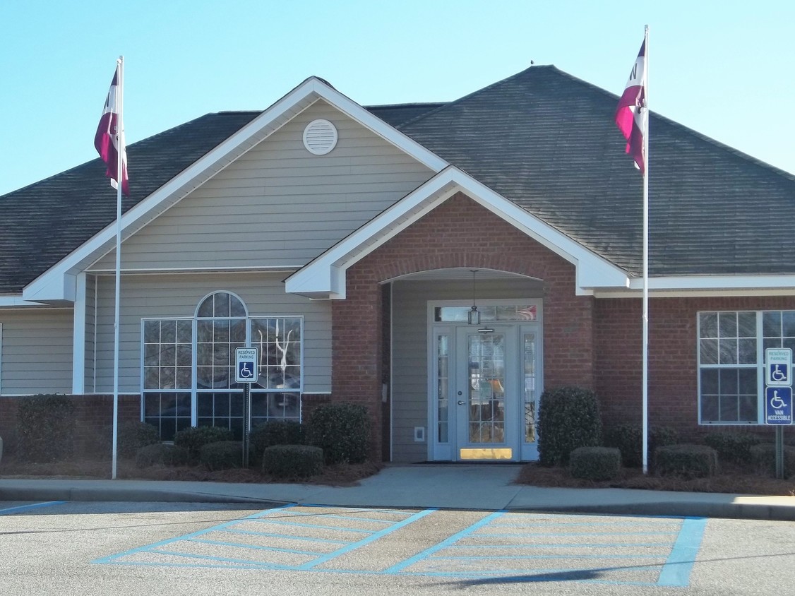 Primary Photo - Jackson Crossing Apartments