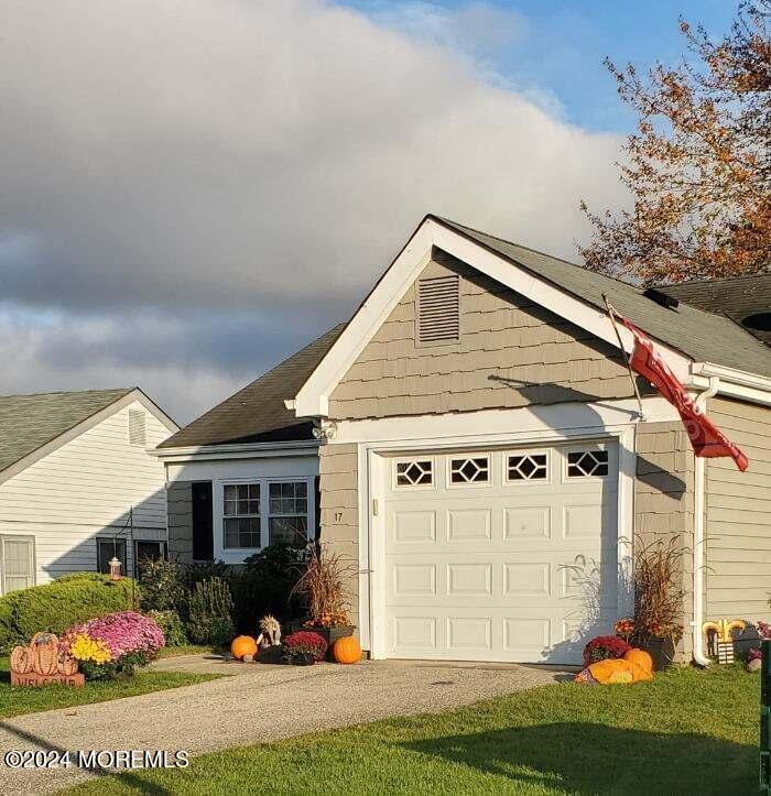 Primary Photo - 17 Lambeth Ln